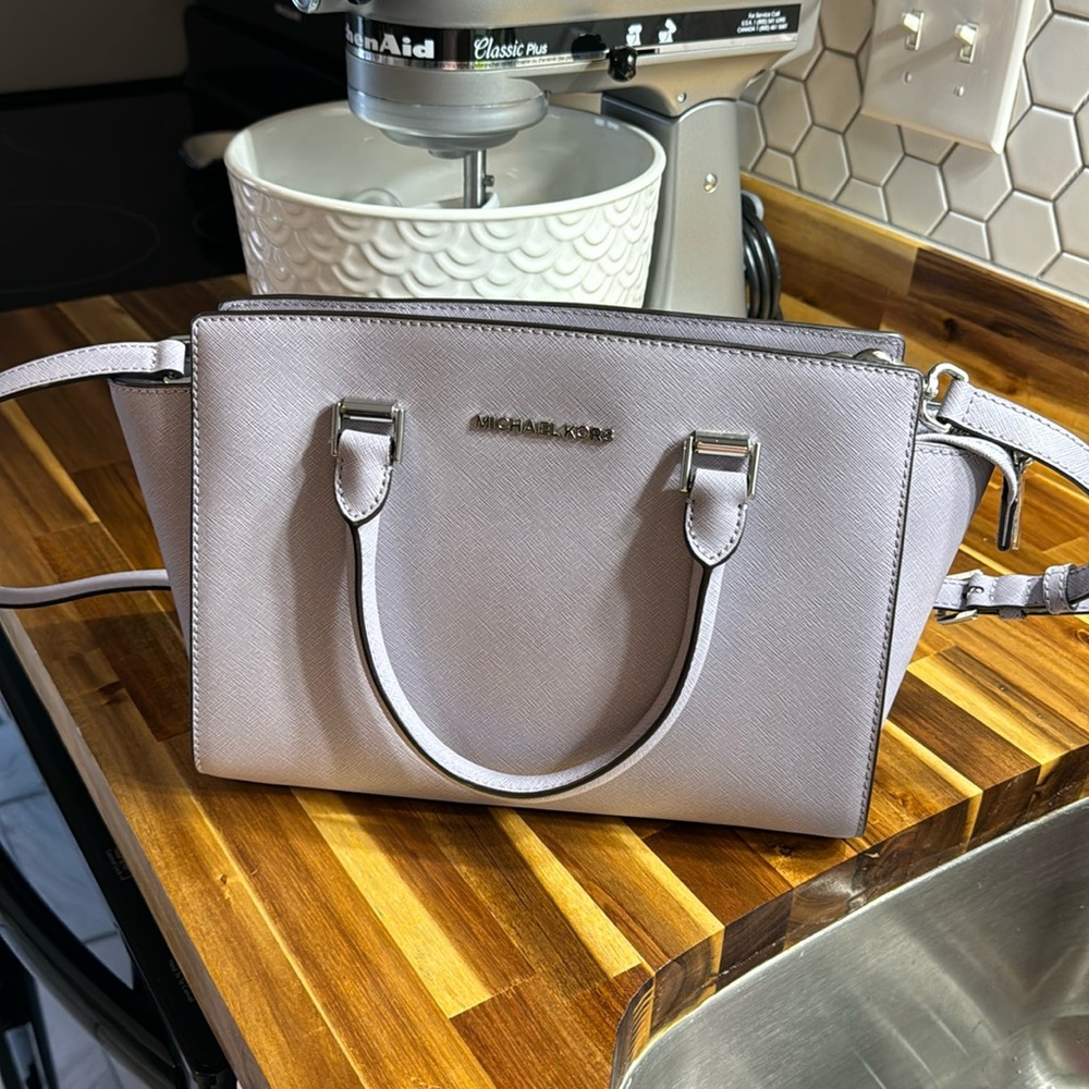 Michael Kors Lilac Shoulder Bag